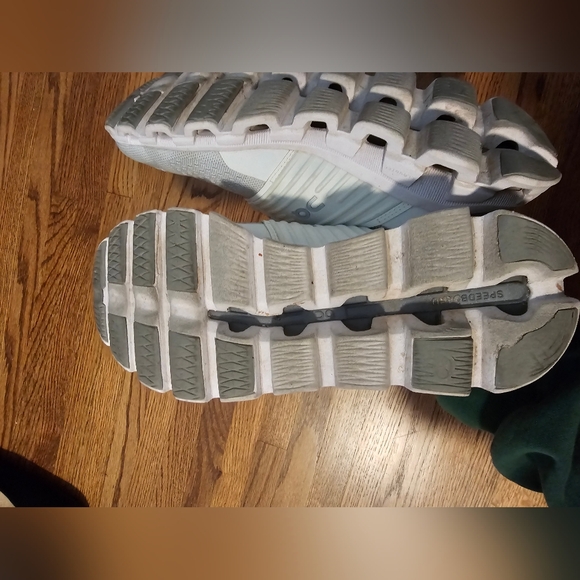 ON Cloudswift Helion running shoe - Picture 3 of 4